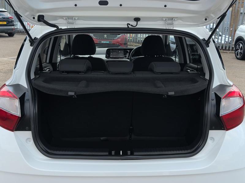 Used Hyundai i10 NX21YVP 18
