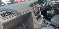 Volkswagen Golf Photo 26