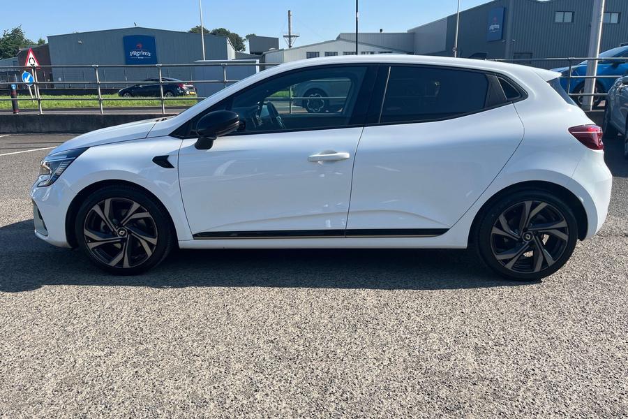 Renault CLIO Photo autoimg-cff92bfd48560e2e96d0c6e6de32caa11dbb0a0f.jpg