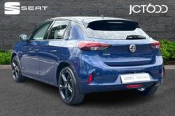 VAUXHALL Corsa Photo 3