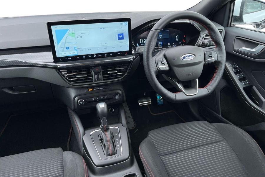 Ford FOCUS Photo autoimg-cffbe77eec120aca798a37262862a3975dc7bf7f.jpg