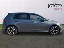 VOLKSWAGEN Golf Photo 4