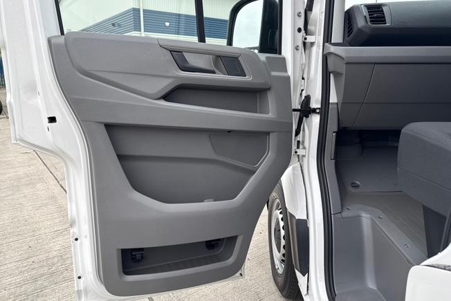 VOLKSWAGEN Crafter Photo 49
