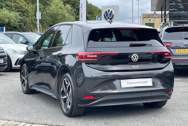 VOLKSWAGEN ID.3 Photo 32