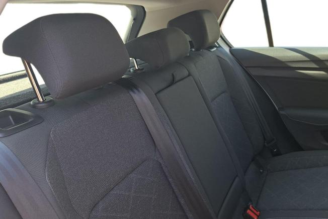 VOLKSWAGEN Golf Photo 9