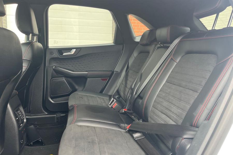 Ford KUGA Photo autoimg-d0058641dbf48e5e458277da23e43d14069b62d1.jpg