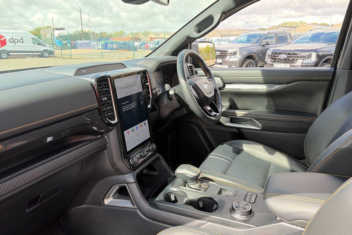 Ford RANGER Photo 2