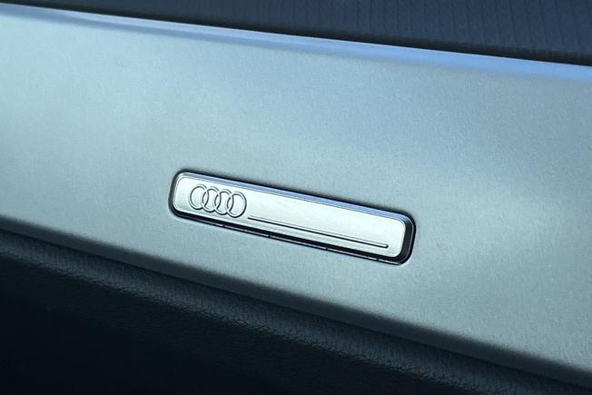 AUDI Q3 Photo 32