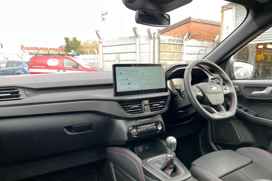 Ford KUGA Photo autoimg-d00d03afeac91583a601968291c428b0ad7c3ad7.jpg