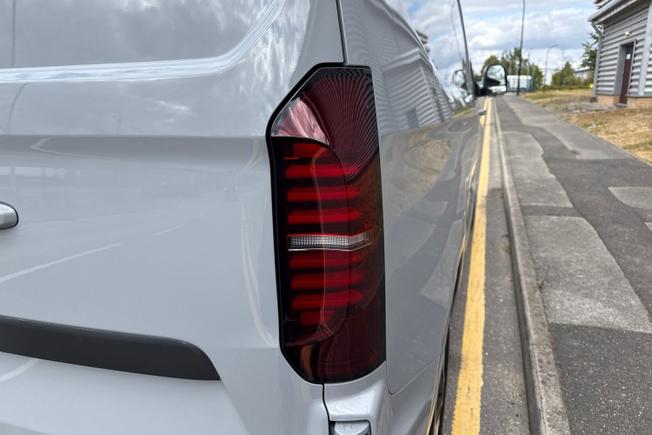 Volkswagen Transporter Photo 18