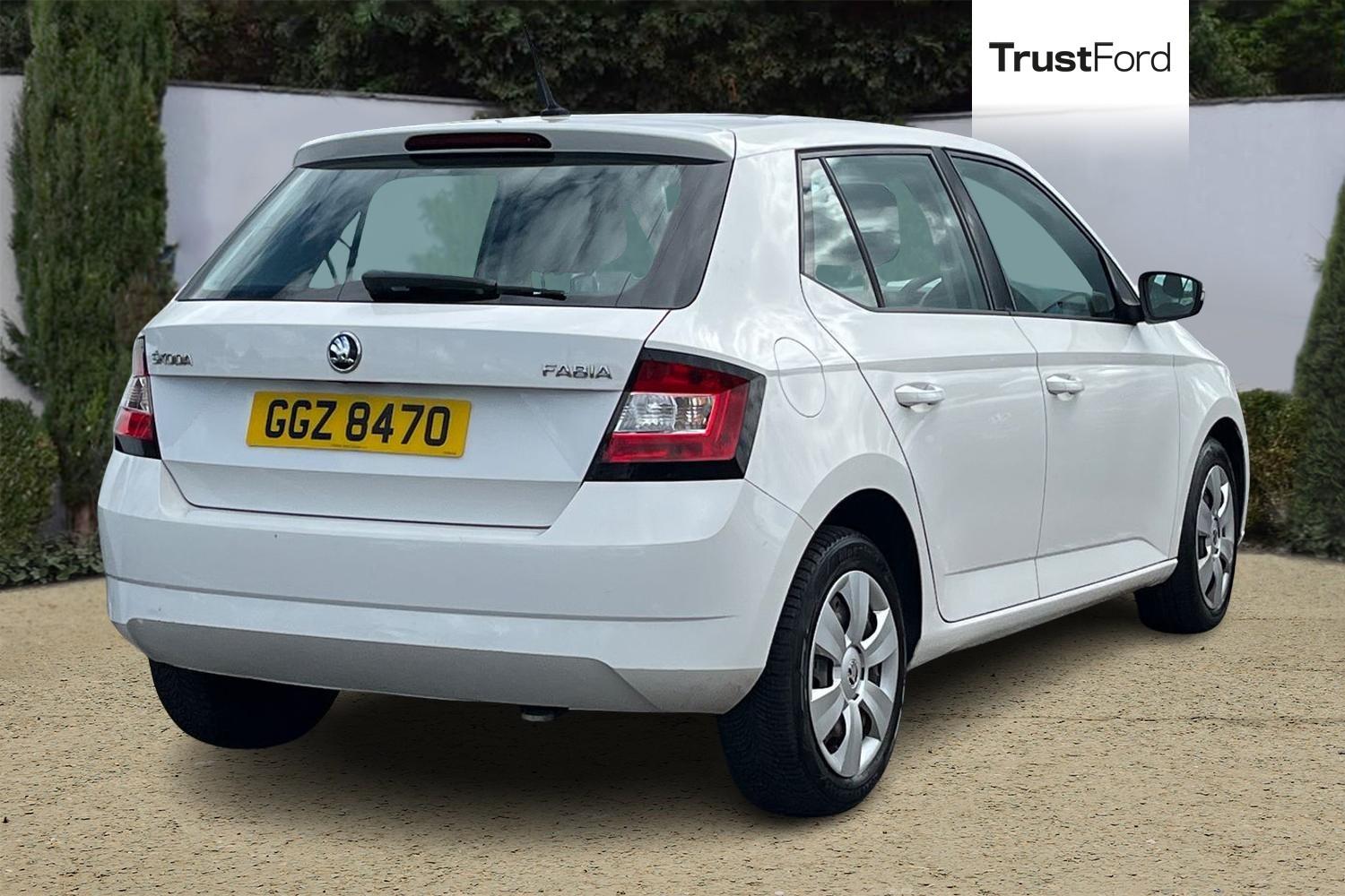 Skoda FABIA Photo 3