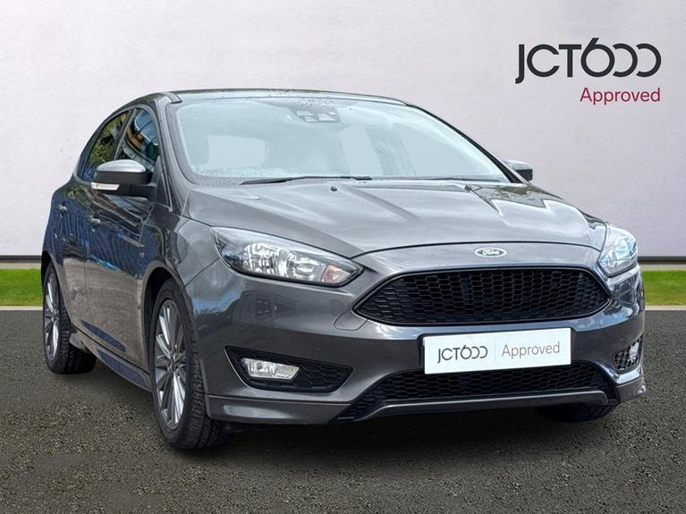 Used 2017 FORD Focus 1.5 EcoBoost ST-Line 5dr Auto Grey at JCT600