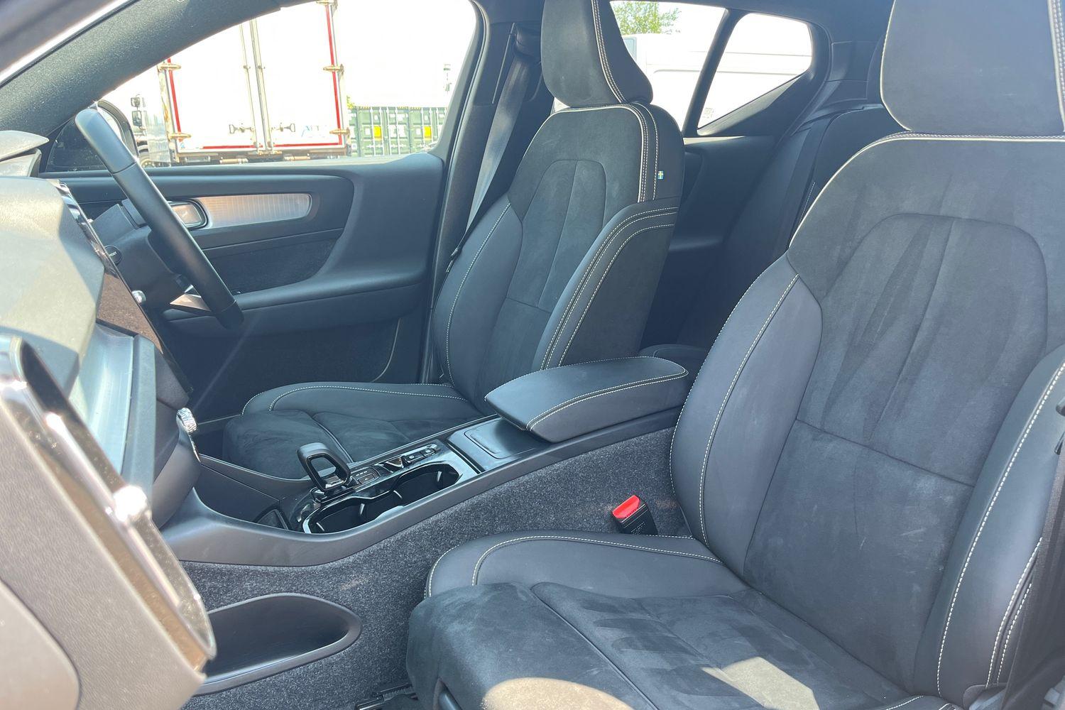 Volvo XC40 Photo 18
