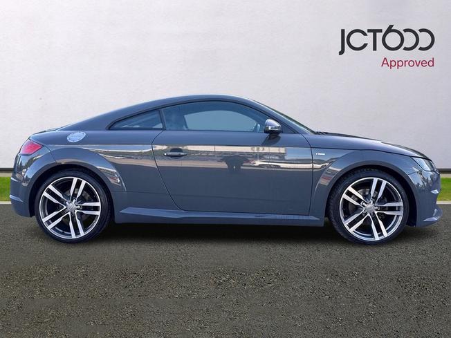 AUDI TT Photo 4