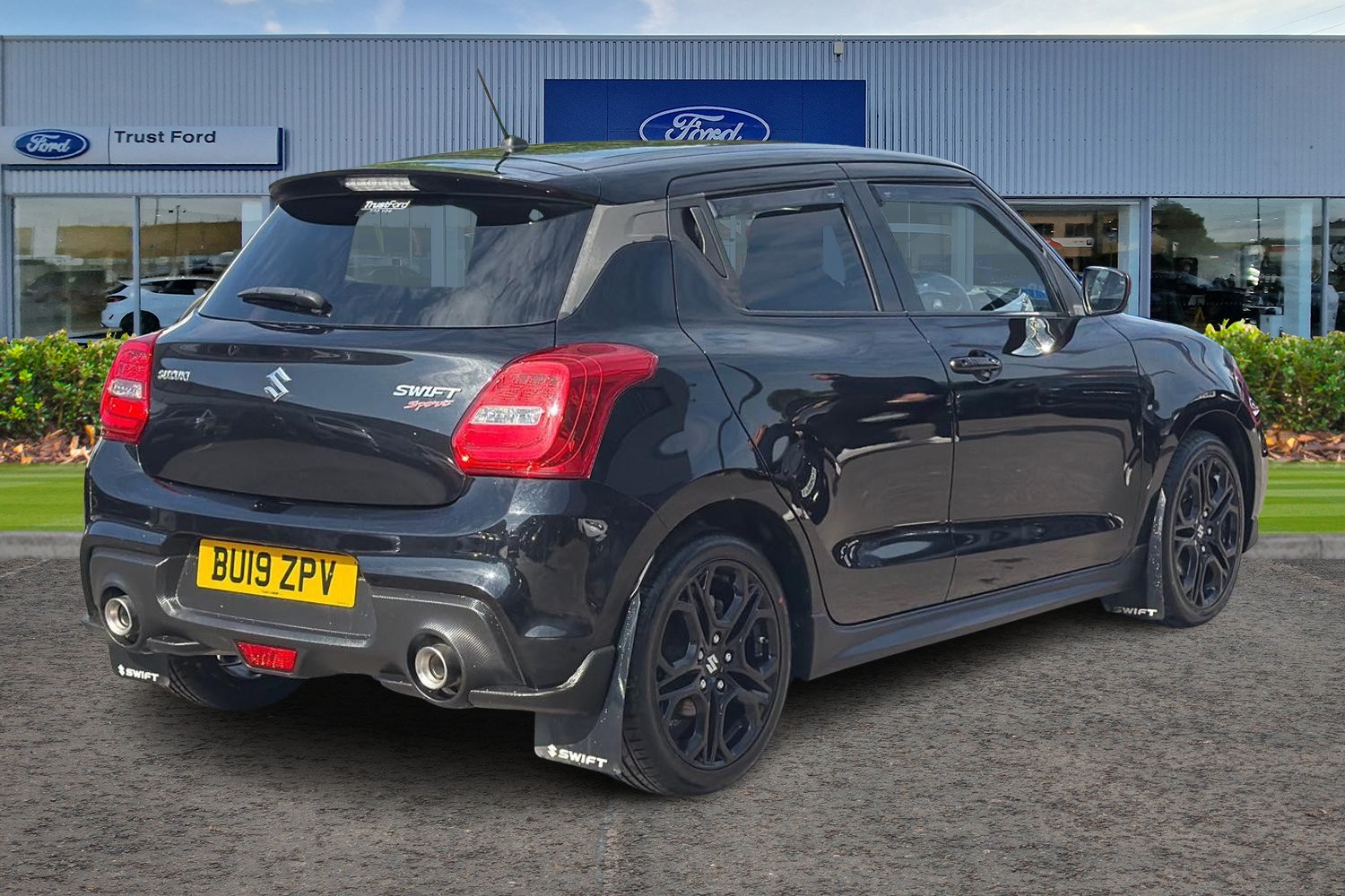 Suzuki SWIFT Photo 3