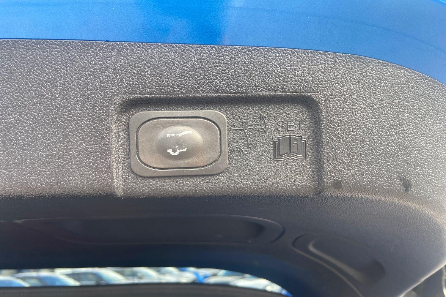Ford PUMA Photo 22