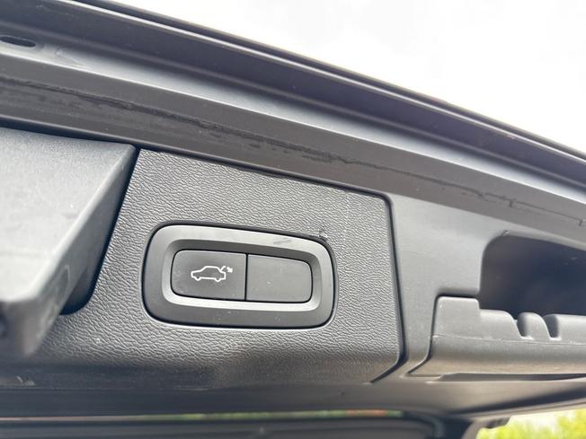 VOLVO XC60 Photo 23