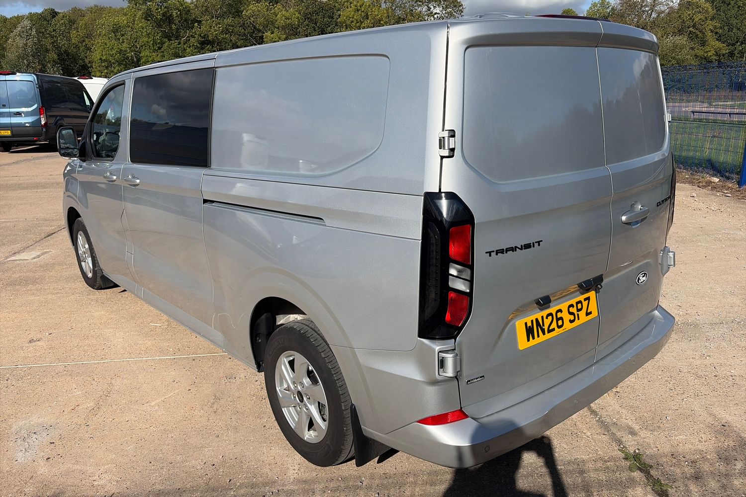 Ford TRANSIT CUSTOM Photo 1