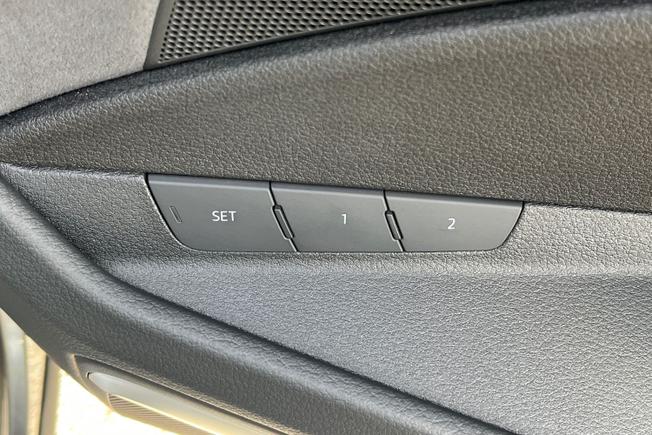 AUDI e-tron Photo 53