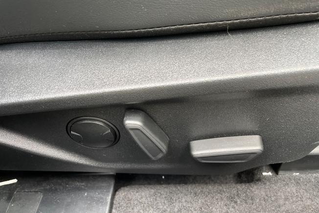 FORD Focus Photo 23