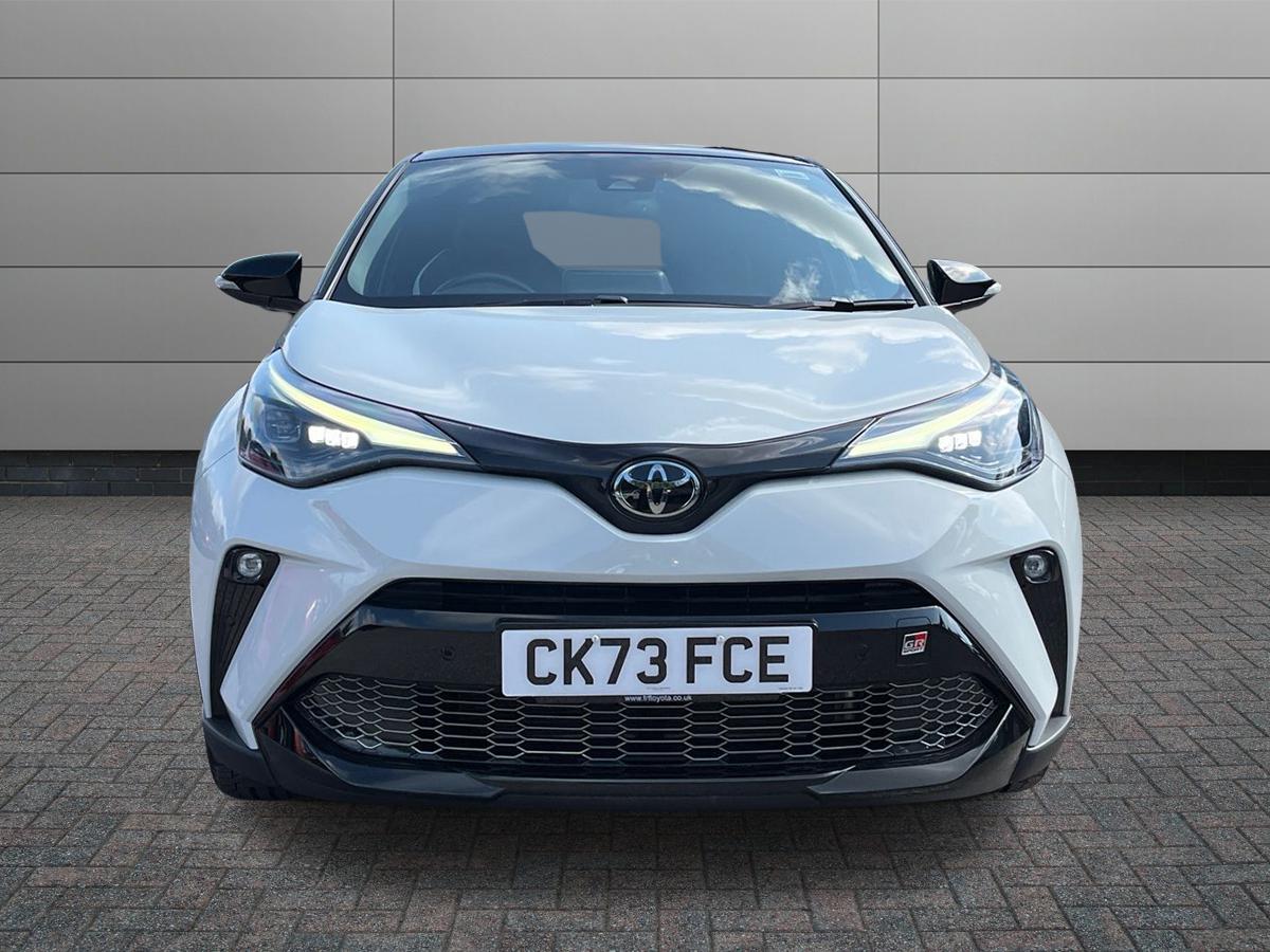 Toyota C-HR Photo 7