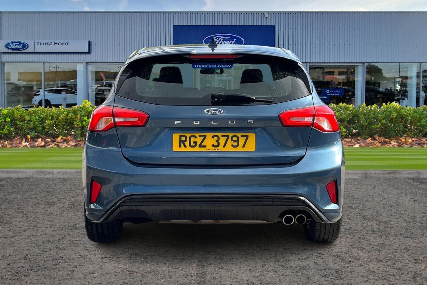 Ford FOCUS Photo 6