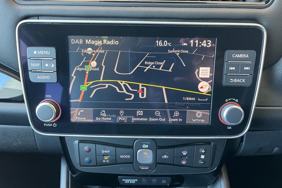 Nissan LEAF Photo autoimg-d0443f3451959c9482ea920a34e41e5e9a4247a9.jpg