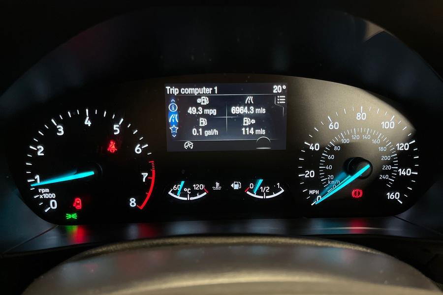 Ford FOCUS Photo autoimg-d0459e11d92e0a6c0da93dc9be3269ec56174c32.jpg