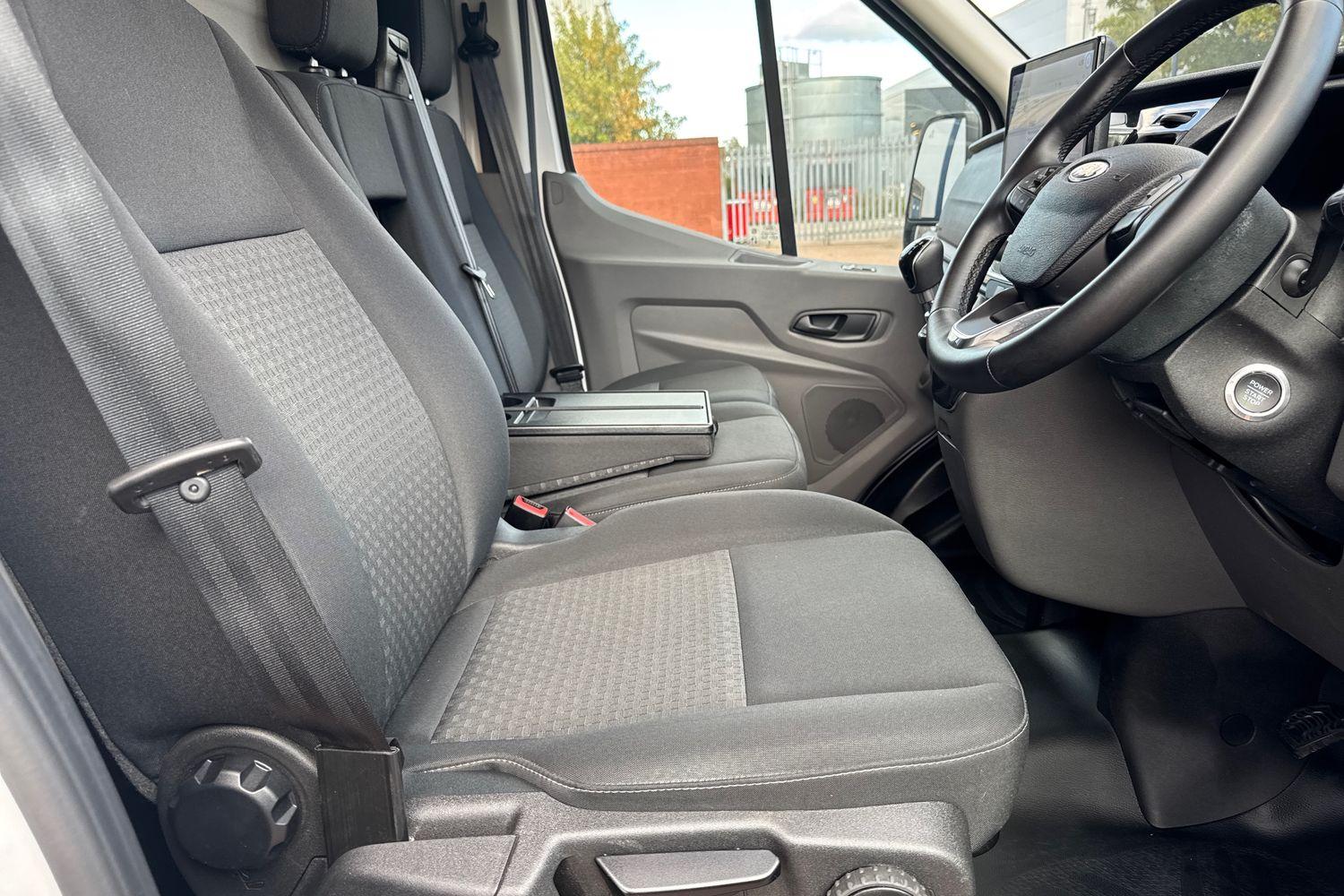 Ford TRANSIT Photo 25