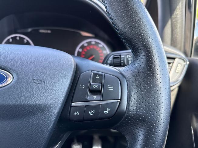 FORD Fiesta Photo 17