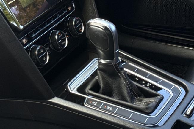 VOLKSWAGEN Arteon Photo 22