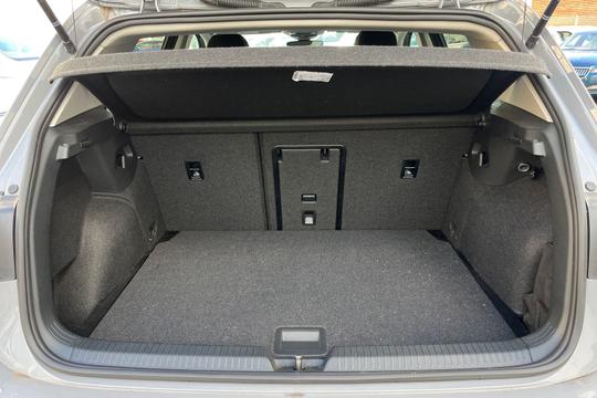 Volkswagen Golf Photo autoimg-d04dc7e78d4b0ae18ce25e9e6bc977e0db2c3ac9.jpg