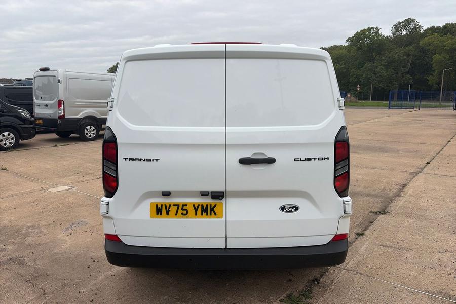 Ford TRANSIT CUSTOM Photo autoimg-d04e36b4d1a6f404e2c827383af0f278039e0892.jpg