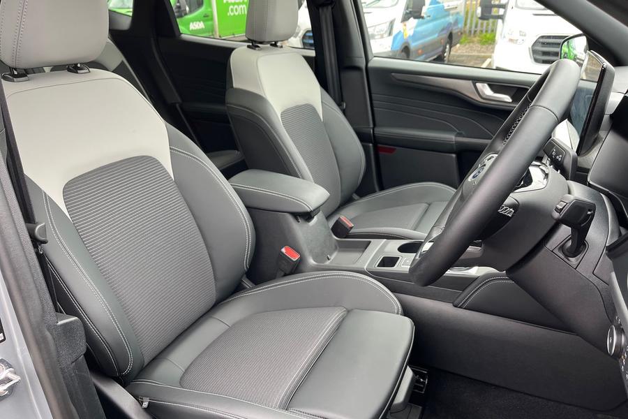 Ford KUGA Photo autoimg-d0527ff3571d07b0c446c6048fa82372b733aeaa.jpg