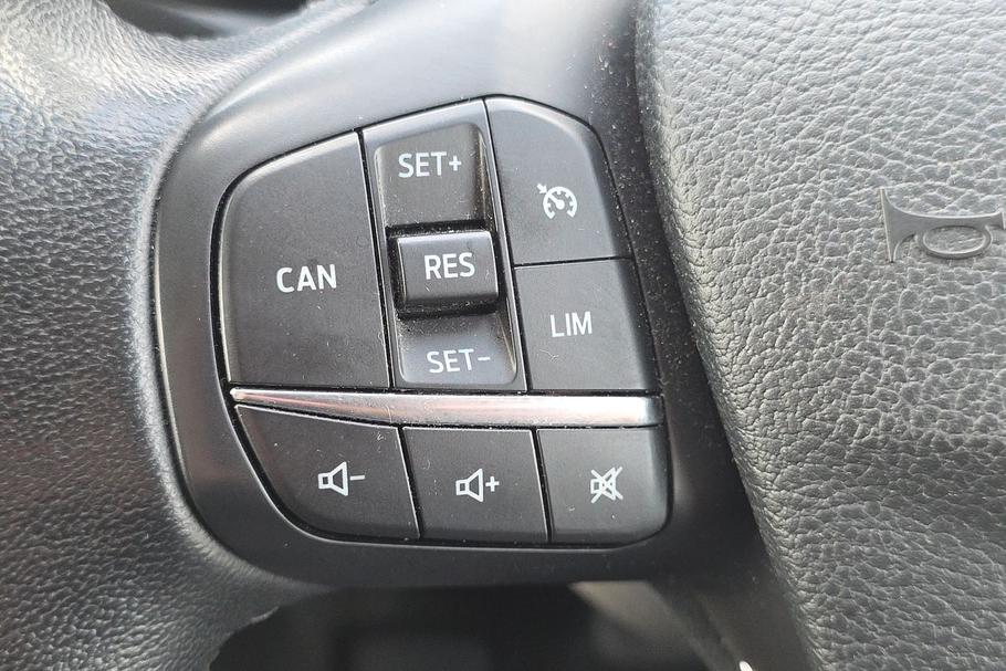 Used FORD TRANSIT CUSTOM YS21XXA 29
