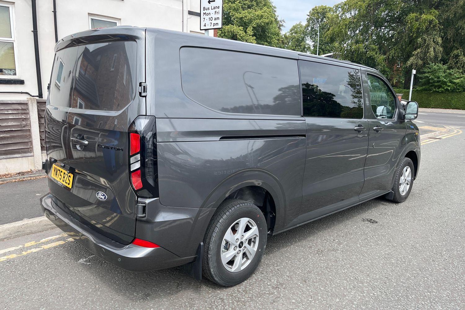 Ford TRANSIT CUSTOM Photo 6
