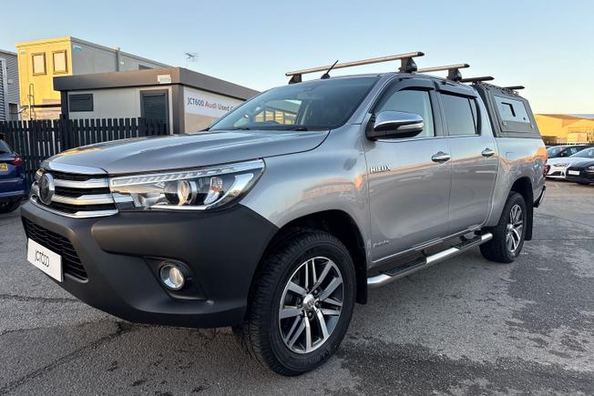 TOYOTA Hilux Photo 25