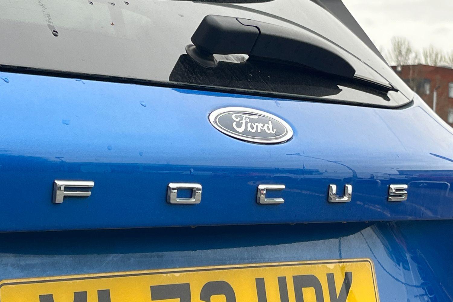 Ford FOCUS Photo 24