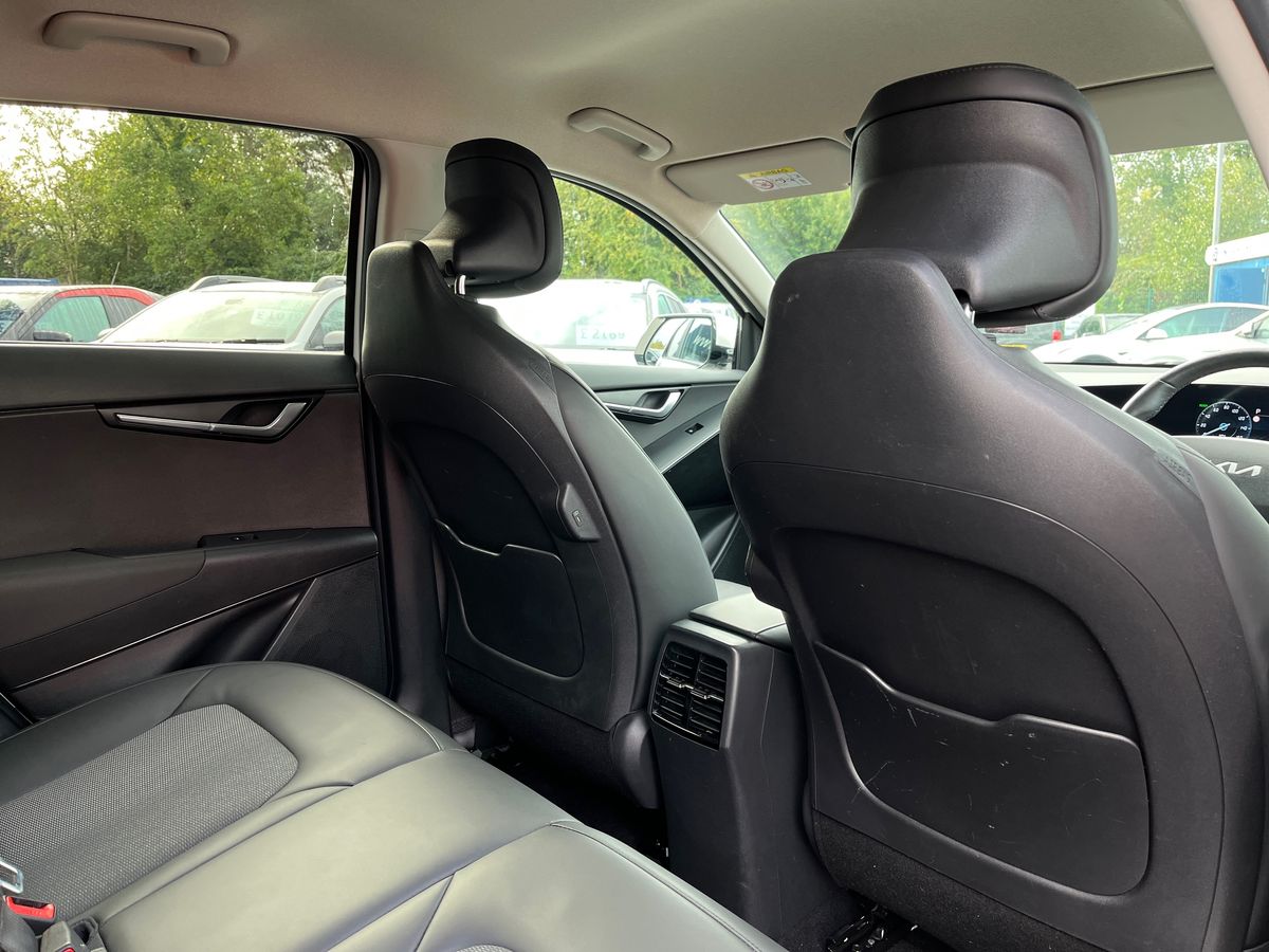 Kia Niro Photo 23