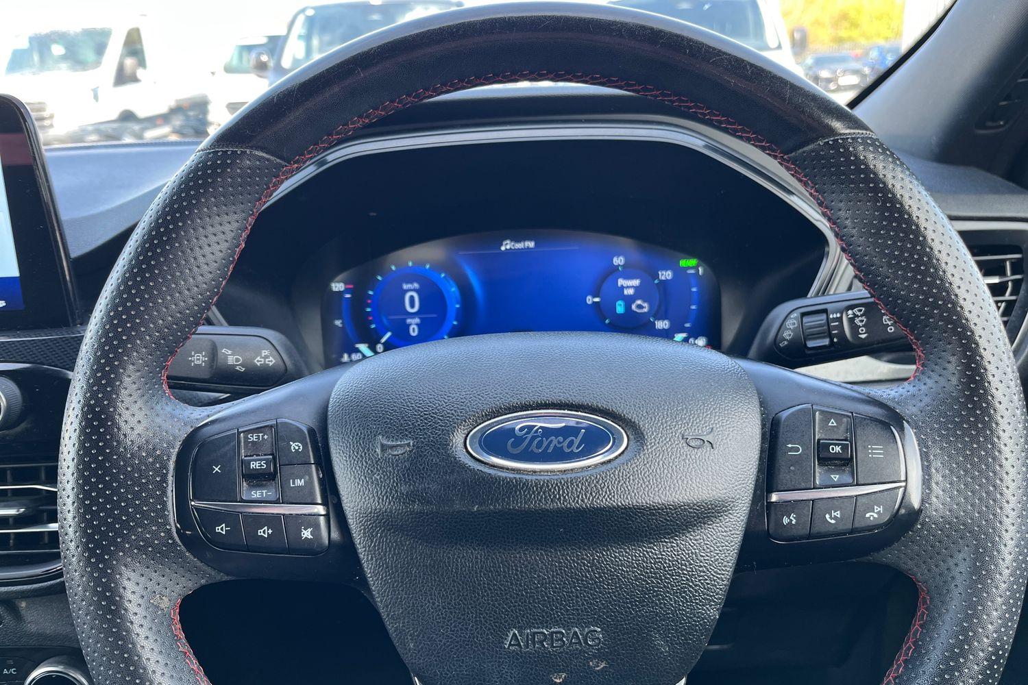 Ford KUGA Photo 11