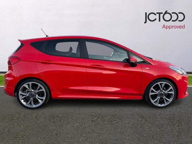 FORD Fiesta Photo 4
