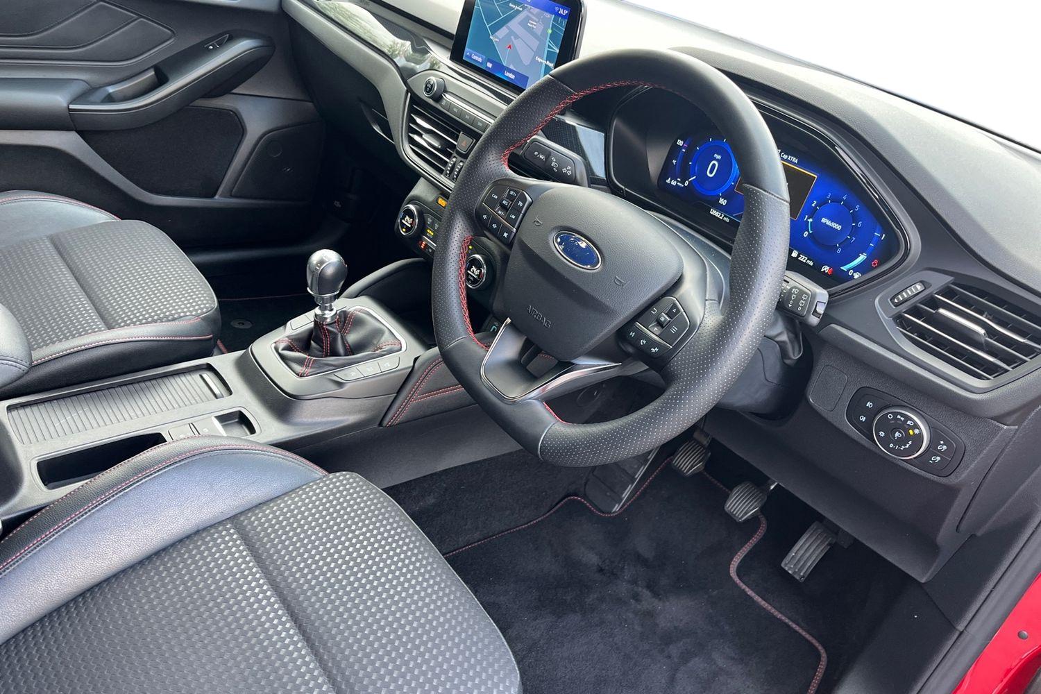 Ford Focus Photo 8