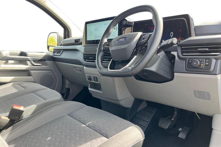 Ford TRANSIT CUSTOM Photo autoimg-d06586fd534a0249ead77dafa4995e024764ce4b.jpg