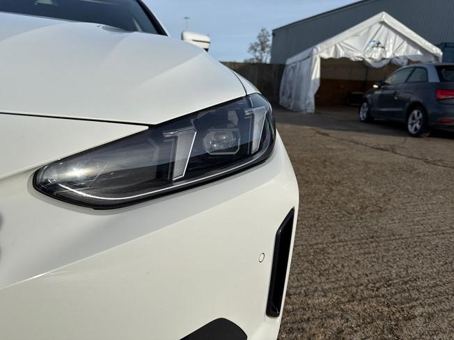 BMW I4 Photo 59