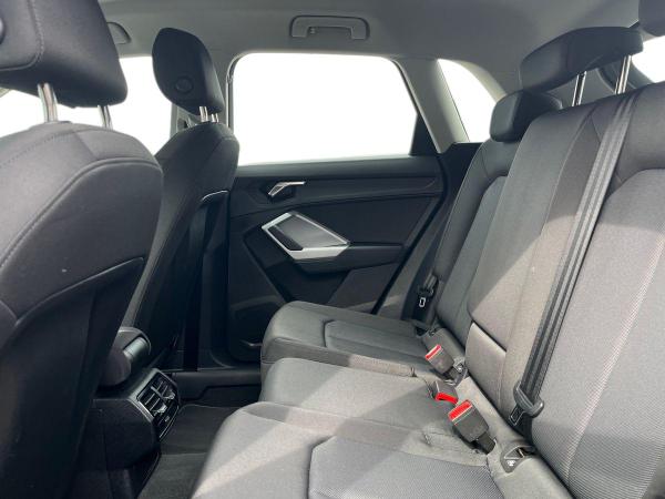 Audi Q3 Photo autoimg-d06ac8aa20361f860c8cbc778cc767f94e9a8832.jpg