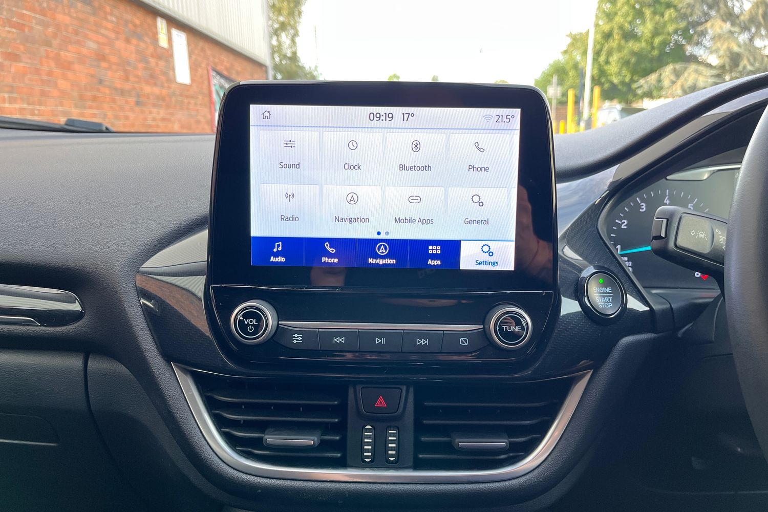 Ford Puma Photo 34