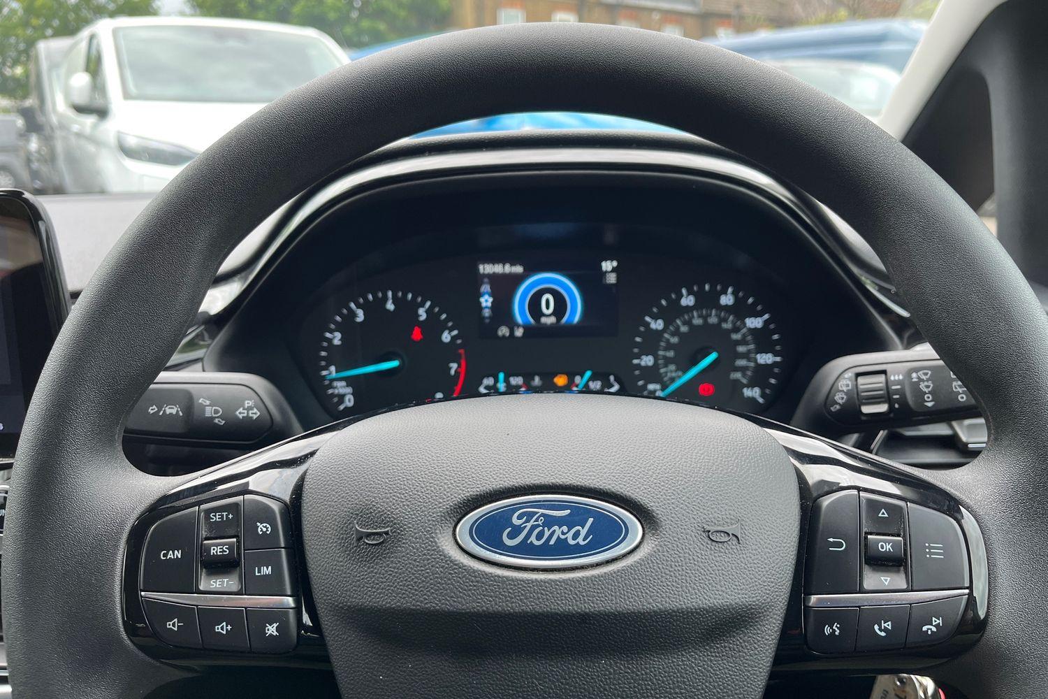 Ford FIESTA Photo 22