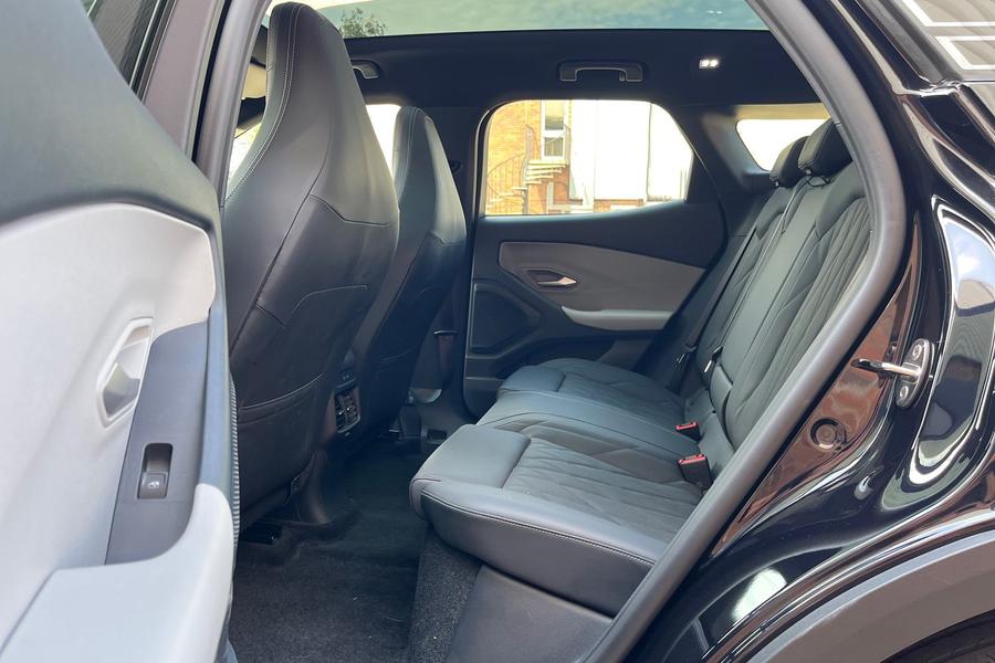 Ford Explorer Photo autoimg-d06c16ce51d25049cef4925e7e63d4633b48d9a3.jpg
