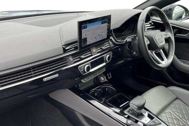 AUDI S5 Photo 2