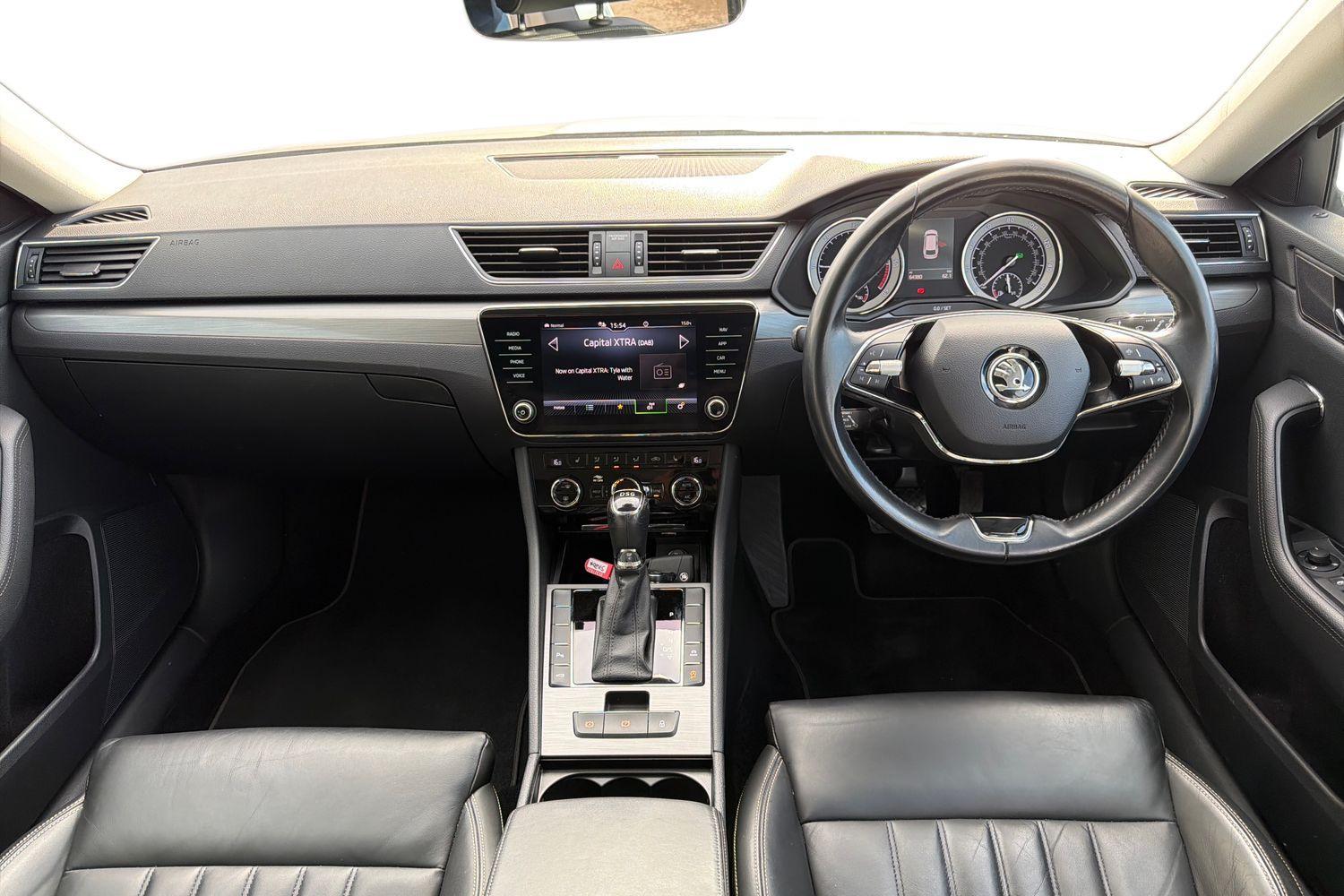 Skoda Superb Photo 9